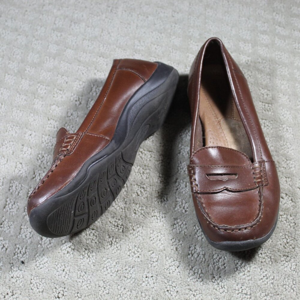 GH Bass Co Women’s USA Sz 7W Loafers Shoes Antoinette Leather Brown